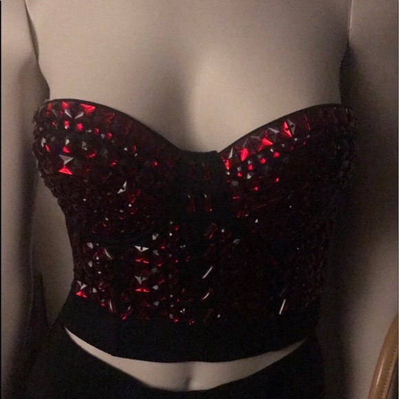 Meet your Posher, Bezos Boutique! - Picture 3 of 5